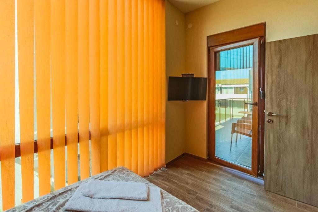 Apart Hotel Xxl Lux Dobra Voda Exterior foto